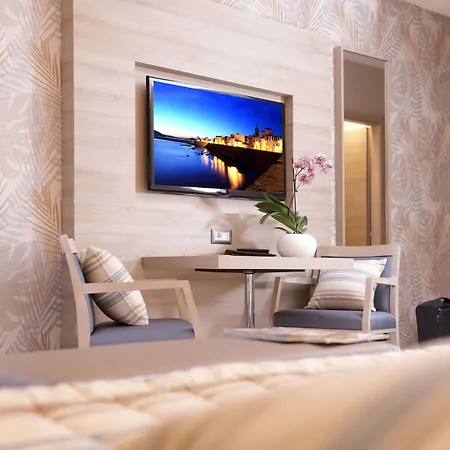 Hotel Alma Di 4*